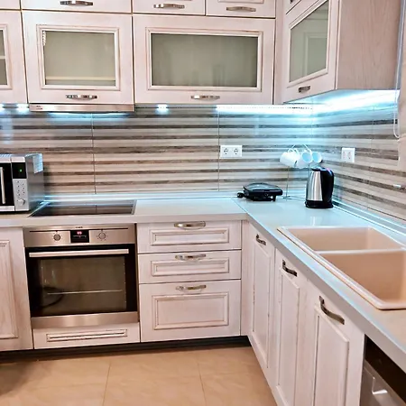 Voula's Traditional House * Meyísti