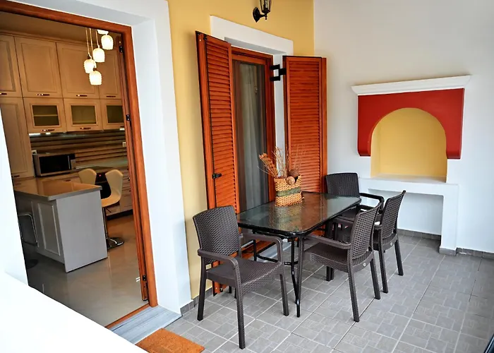 別荘 Voula's Traditional House Meyísti