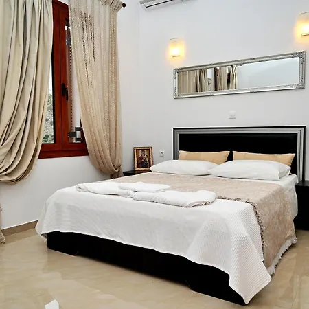 Voula's Traditional House Ferienhaus *