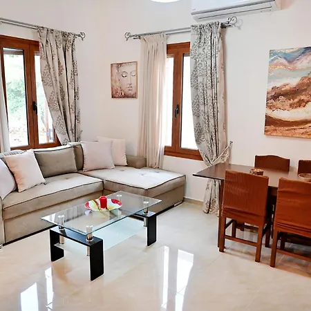 Voula's Traditional House Tatil Evi *