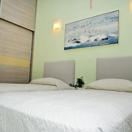 Voula's Traditional House Tatil Evi Meyísti