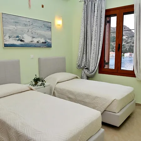 Tatil Evi Voula's Traditional House Meyísti