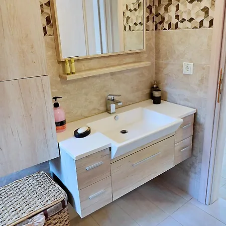 Tatil Evi Voula's Traditional House